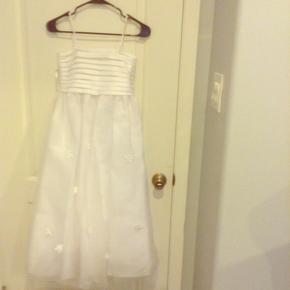 FLOWER GIRL dress - BRAND NEW very white - long